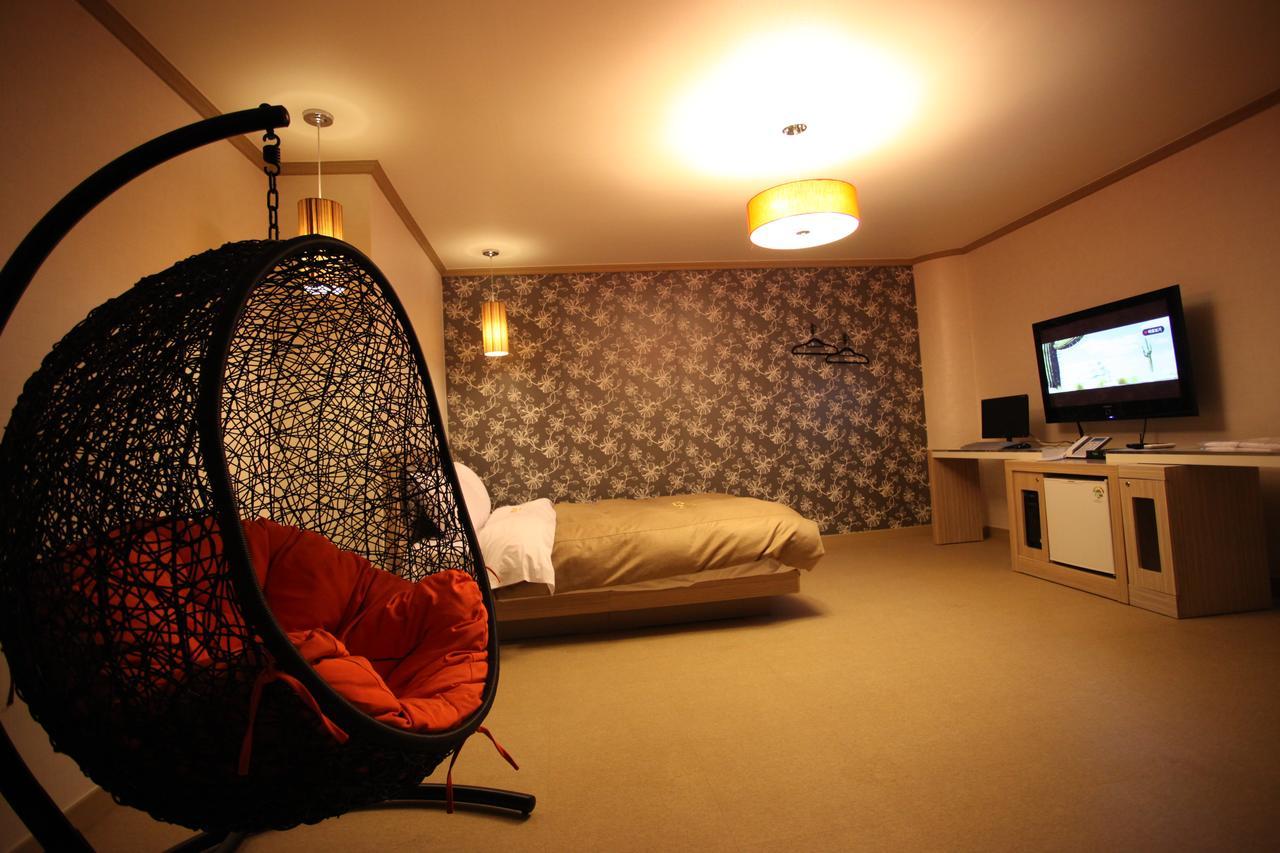 Chuncheon Myeongdong Hotel Ngoại thất bức ảnh