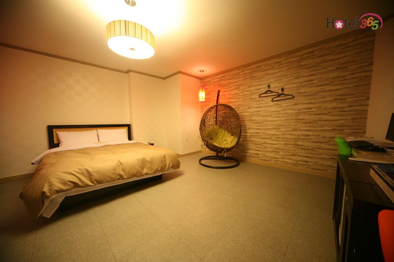 Chuncheon Myeongdong Hotel Ngoại thất bức ảnh