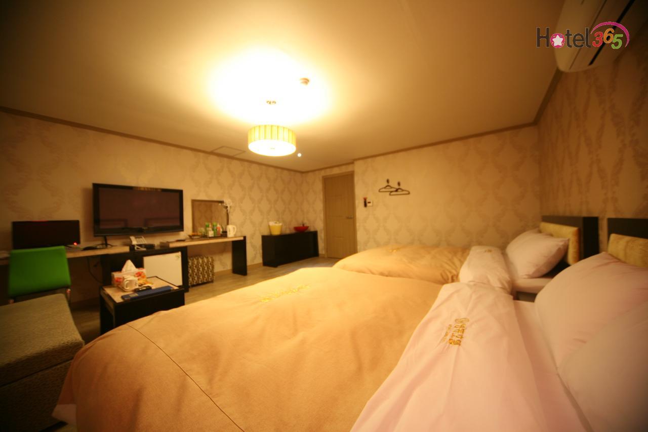 Chuncheon Myeongdong Hotel Ngoại thất bức ảnh