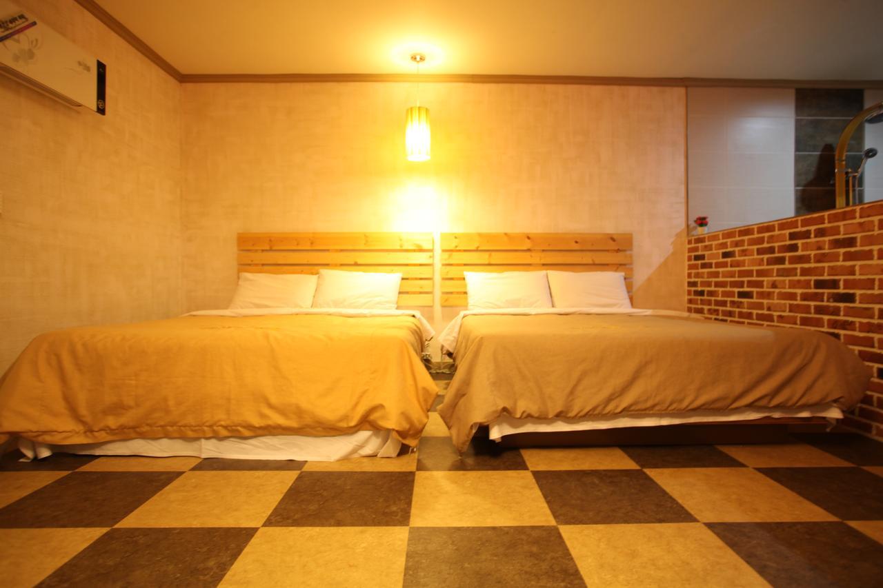 Chuncheon Myeongdong Hotel Ngoại thất bức ảnh