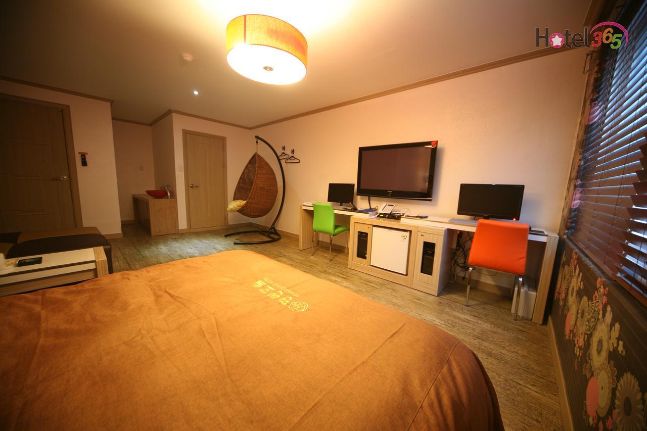 Chuncheon Myeongdong Hotel Ngoại thất bức ảnh