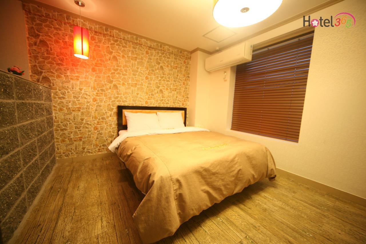 Chuncheon Myeongdong Hotel Ngoại thất bức ảnh